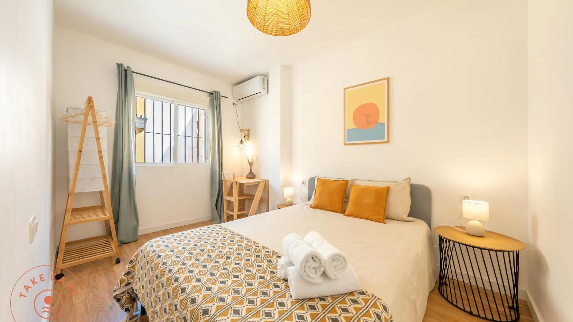 Colourful Fisher House Pulpito In El Palo! - Tcm Malaga Holiday home
